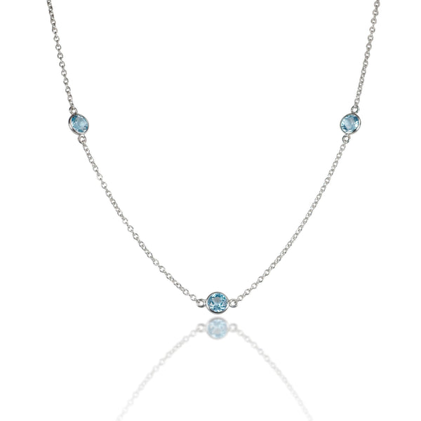 Collier en or 14 carats et topaze bleue par Alexis Jae